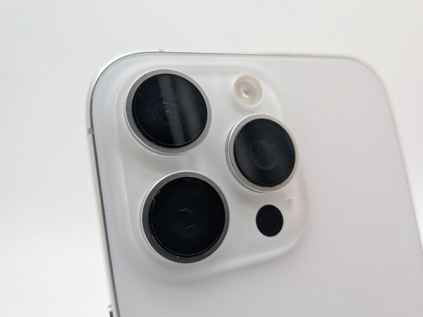 ■美品■Apple■iPhone 16 Pro Max■256GB■バッテリー93％■SIMフリー■ホワイトチタニウム■19万■mkt16k