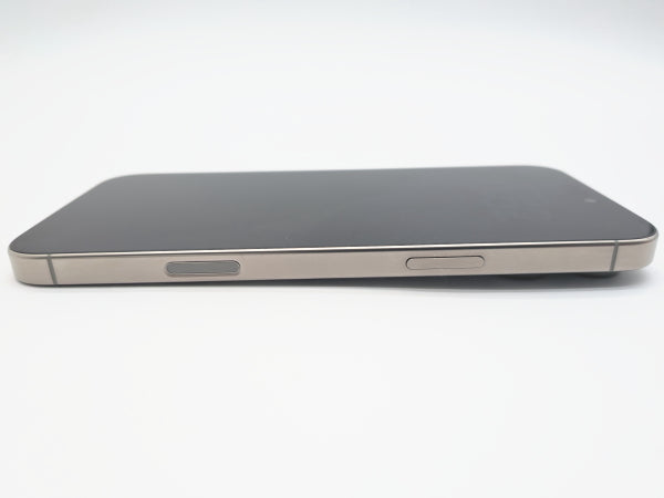 ■美品■Apple■iPhone 16 Pro Max■256GB■バッテリー96％■SIMフリー■ナチュラルチタニウム■19万■mkt20k